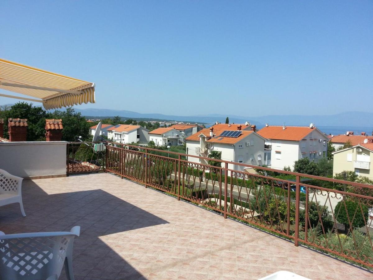 Apartments Kamelija Malinska Extérieur photo