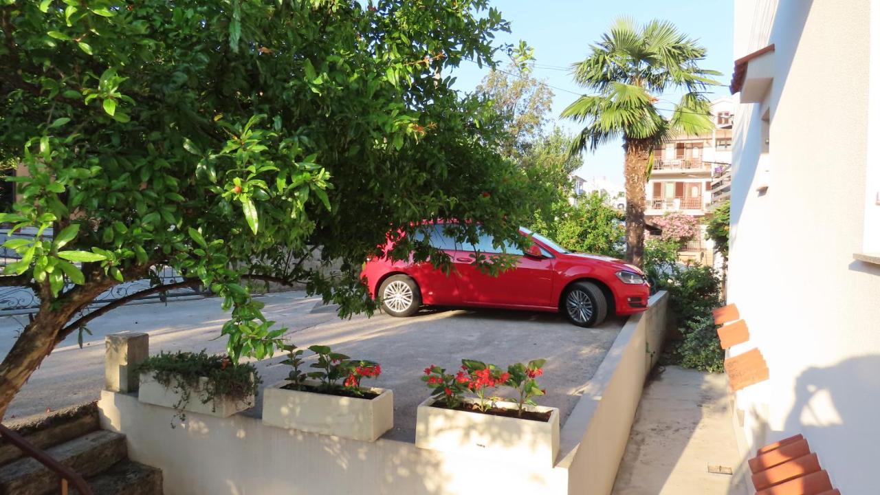 Apartments Kamelija Malinska Extérieur photo