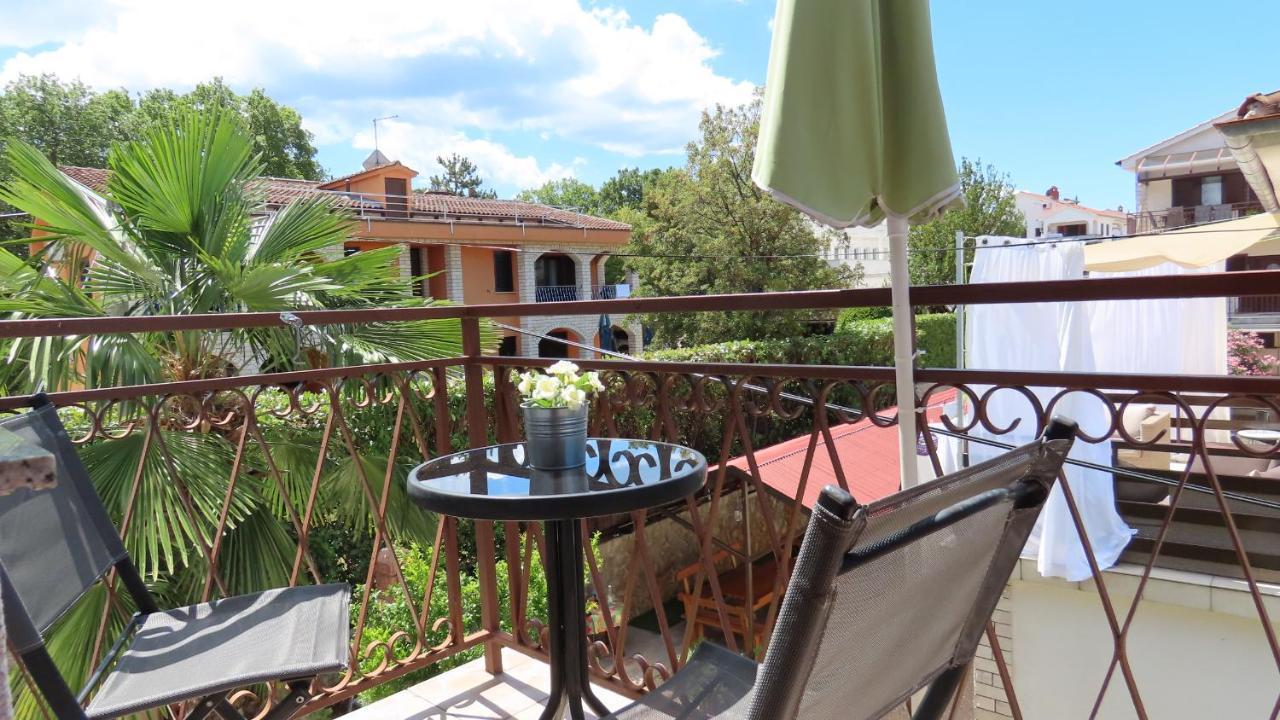 Apartments Kamelija Malinska Extérieur photo