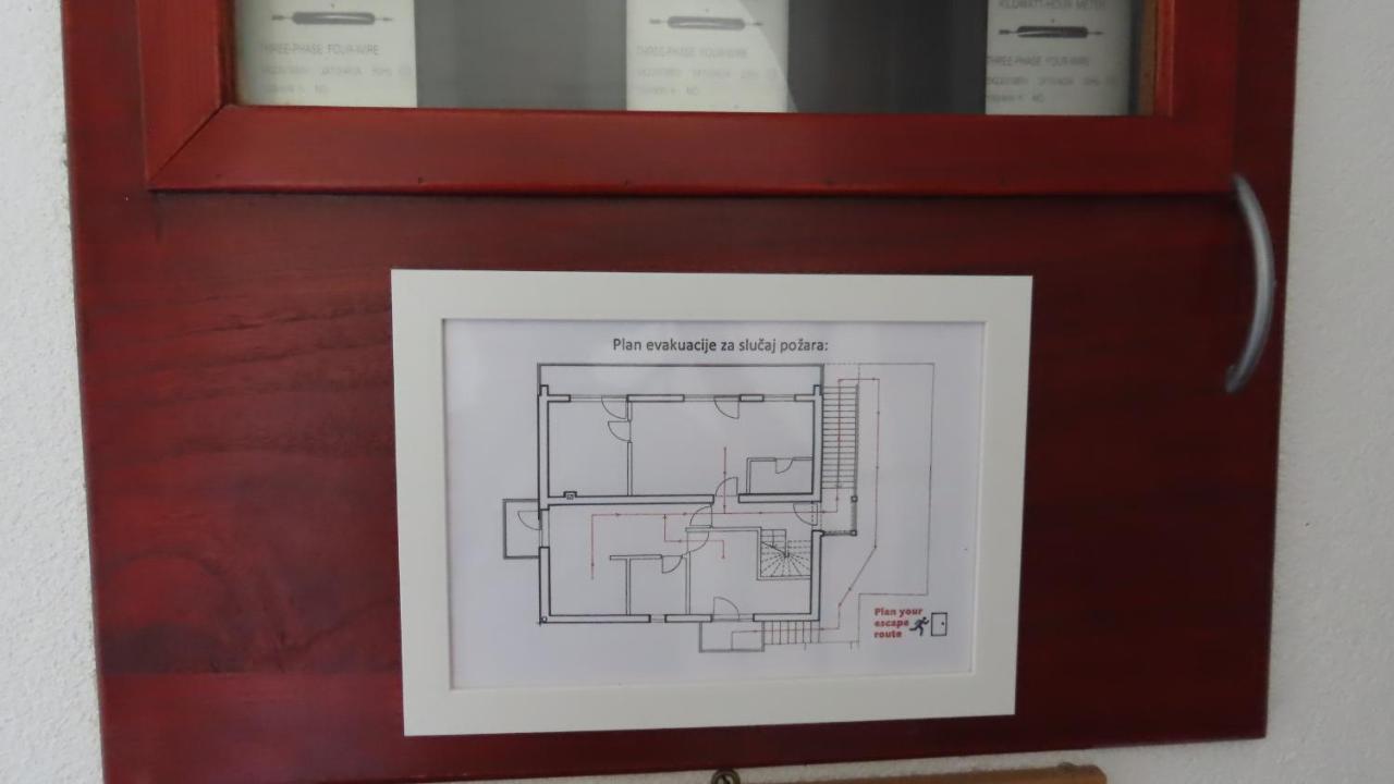Apartments Kamelija Malinska Extérieur photo