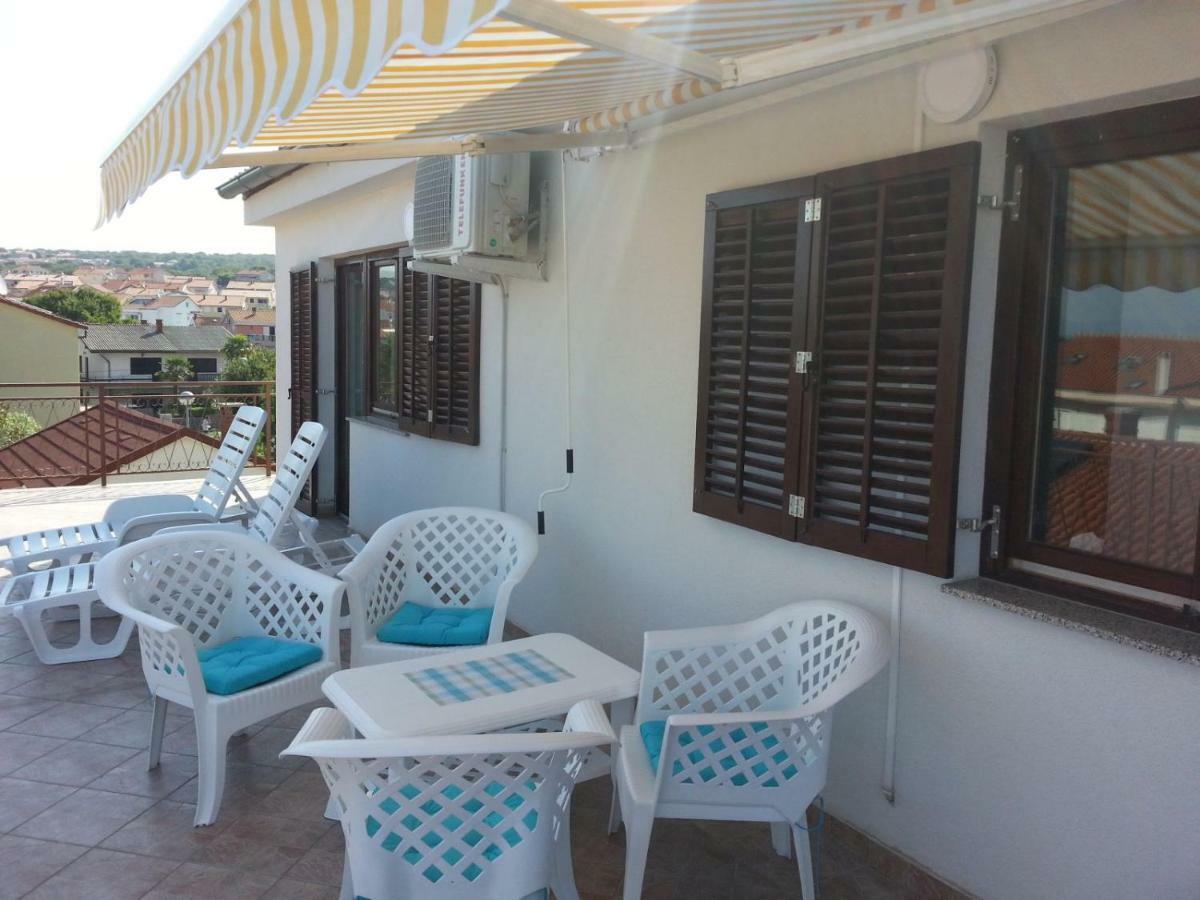 Apartments Kamelija Malinska Extérieur photo