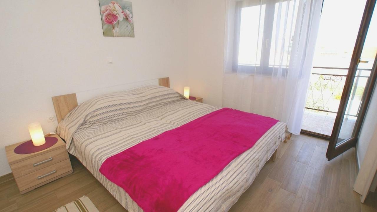 Apartments Kamelija Malinska Extérieur photo