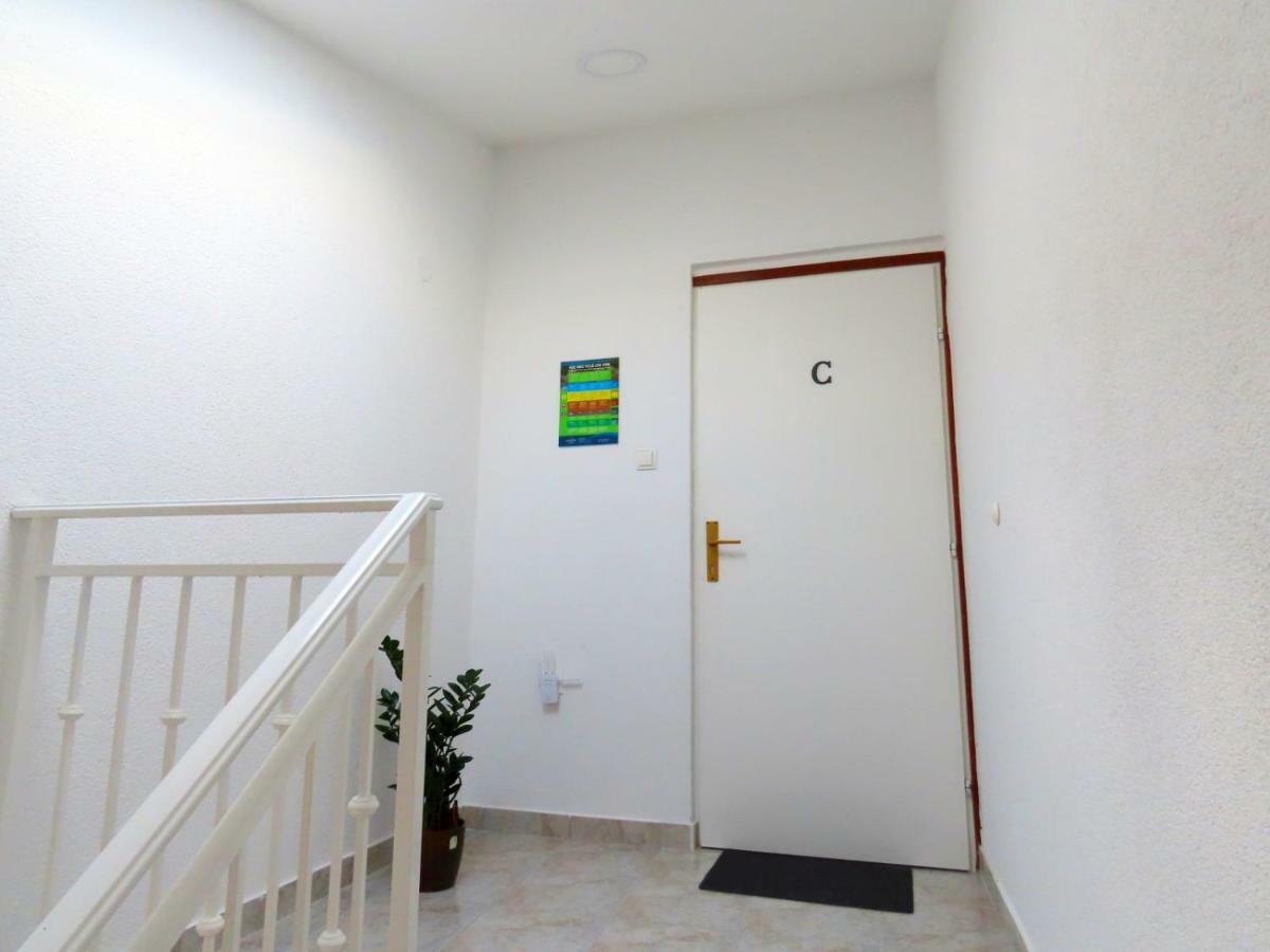 Apartments Kamelija Malinska Extérieur photo