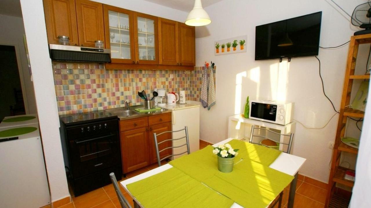 Apartments Kamelija Malinska Extérieur photo