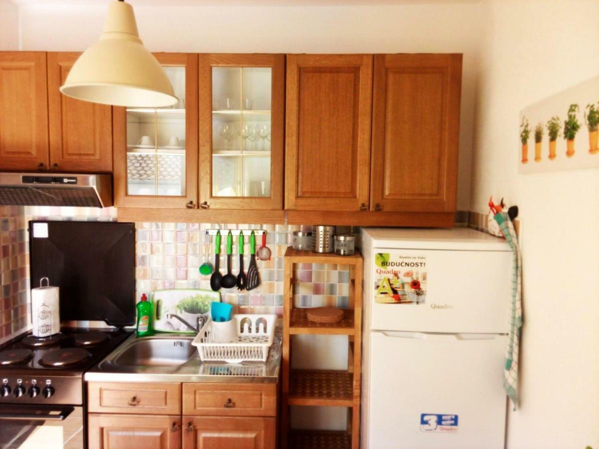 Apartments Kamelija Malinska Extérieur photo